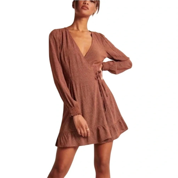 Abercrombie & Fitch Dresses & Skirts - Abercrombie and Fitch Burnt Orange polka dot long sleeve wrap Dress Mini Small T